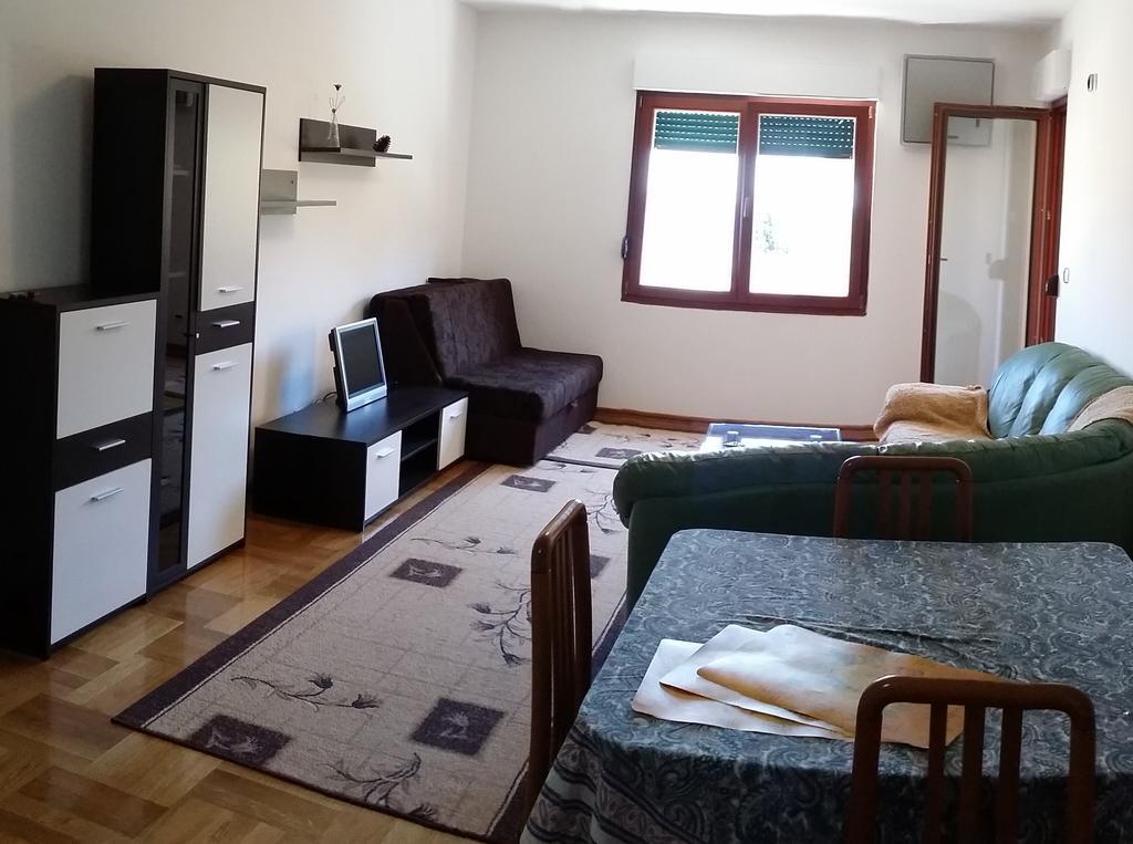 Nerina Apartment Petrovac Oda fotoğraf