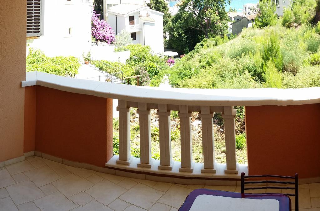 Nerina Apartment Petrovac Oda fotoğraf